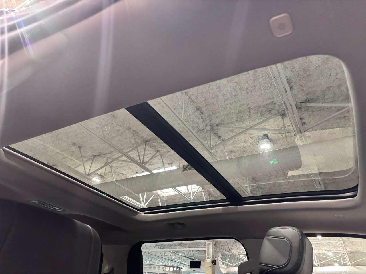 2024 Toyota Tundra 4x4 Crewmax Limited Hybrid Long Bed Photo