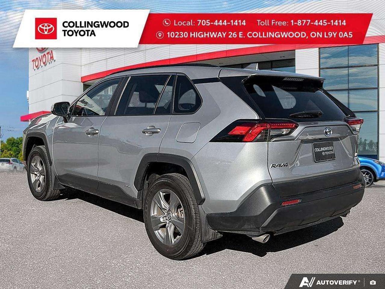 2024 Toyota RAV4 *HYBRID LE AWD* ONE OWNER* ACCIDENT FREE* Photo