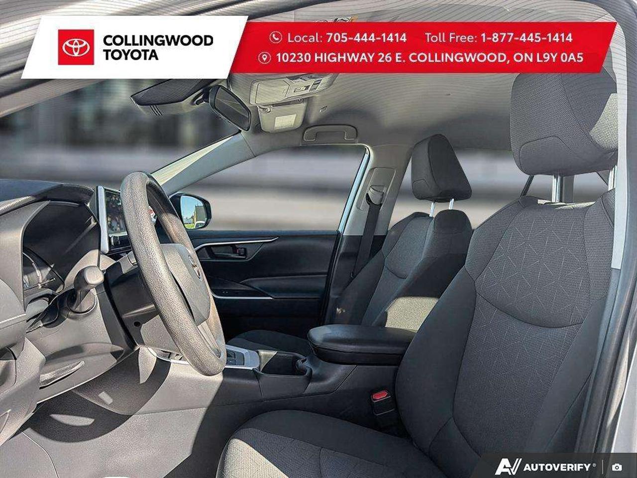 2024 Toyota RAV4 *HYBRID LE AWD* ONE OWNER* ACCIDENT FREE* Photo
