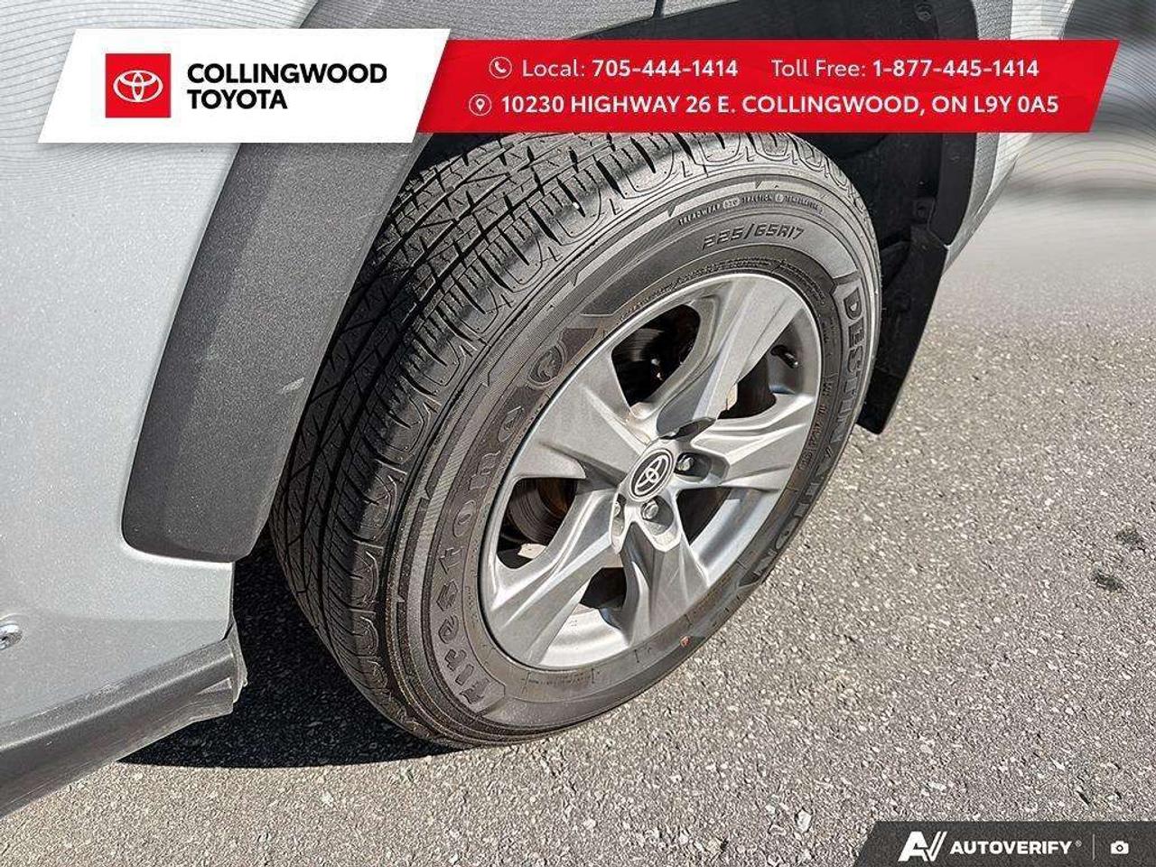 2024 Toyota RAV4 *HYBRID LE AWD* ONE OWNER* ACCIDENT FREE* Photo