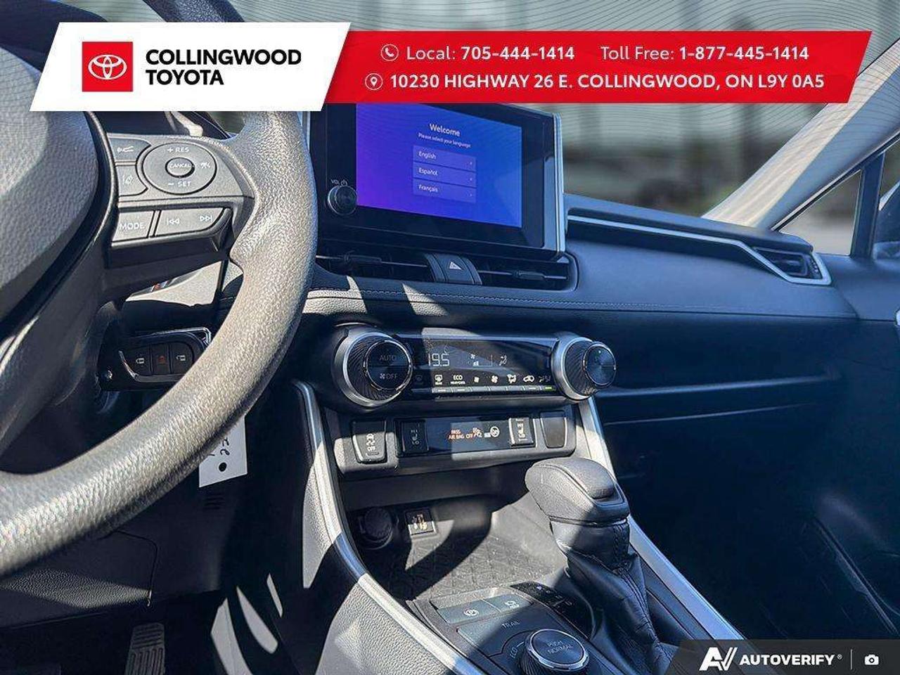 2024 Toyota RAV4 *HYBRID LE AWD* ONE OWNER* ACCIDENT FREE* Photo