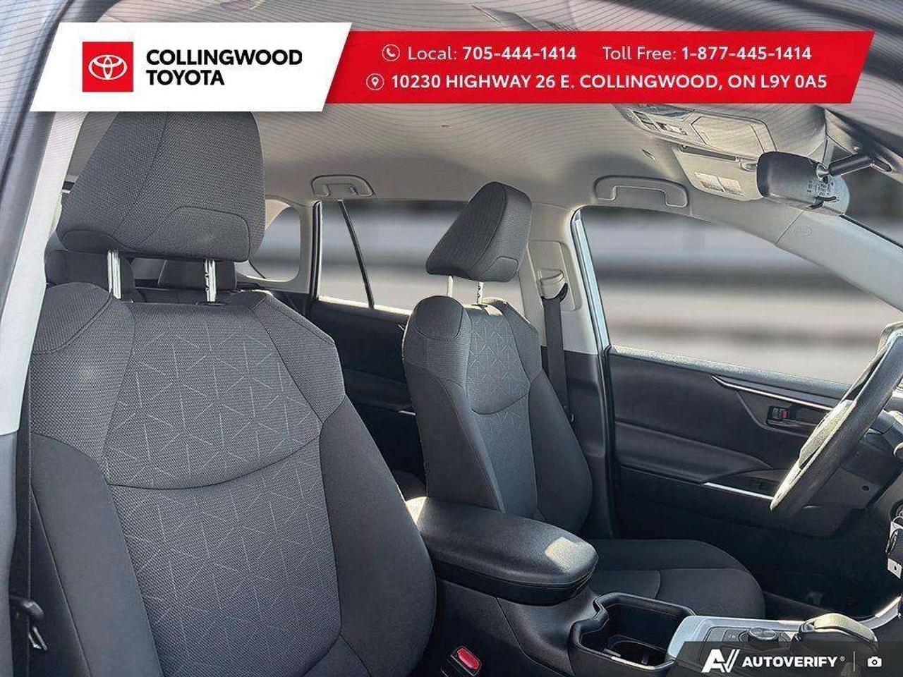 2024 Toyota RAV4 *HYBRID LE AWD* ONE OWNER* ACCIDENT FREE* Photo