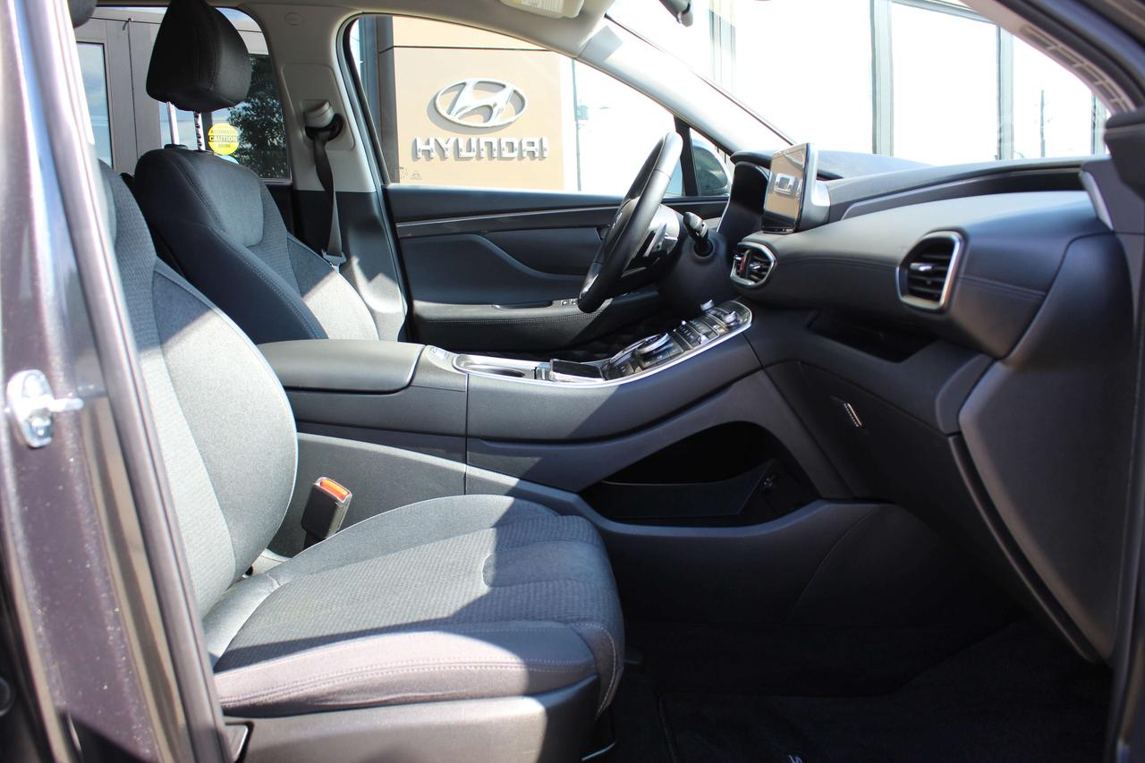 2023 Hyundai Santa Fe Preferred Photo