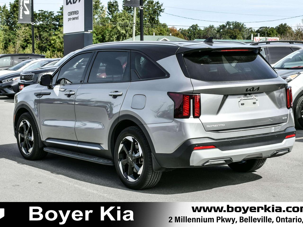 2025 Kia Sorento EX AWD Photo3