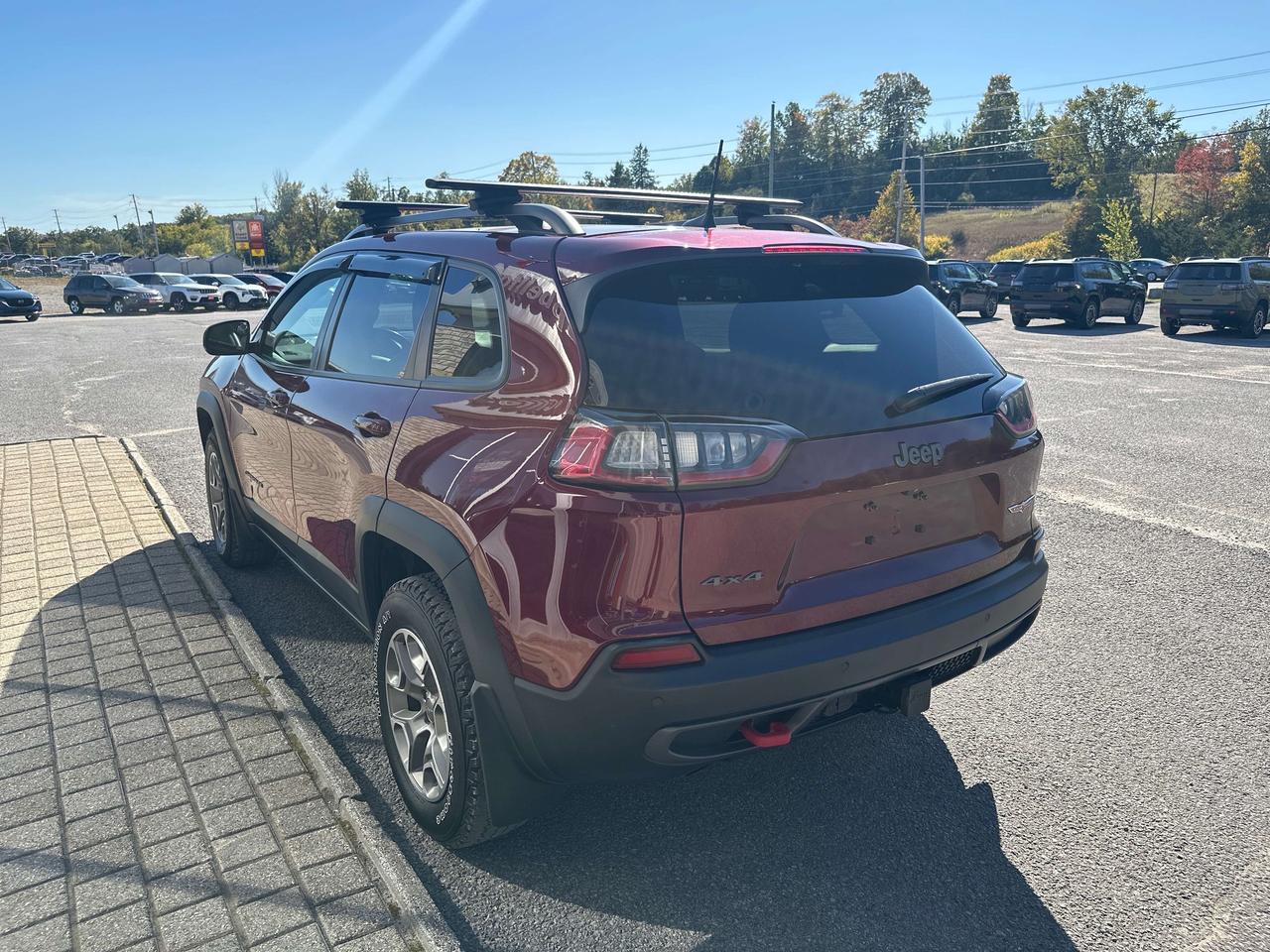 2021 Jeep Cherokee Trailhawk Photo