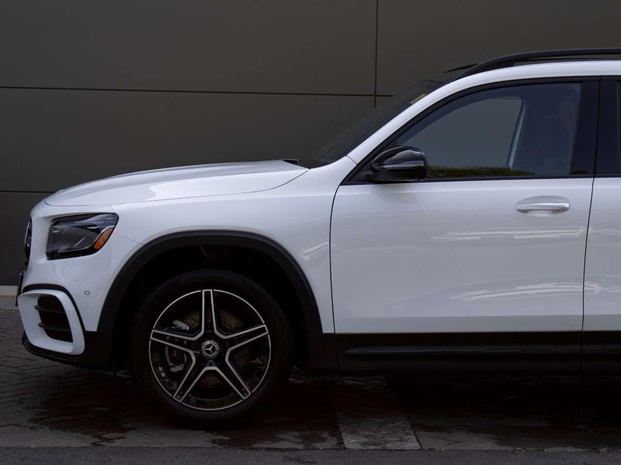 2025 Mercedes-Benz GLB GLB 250 4MATIC SUV Photo