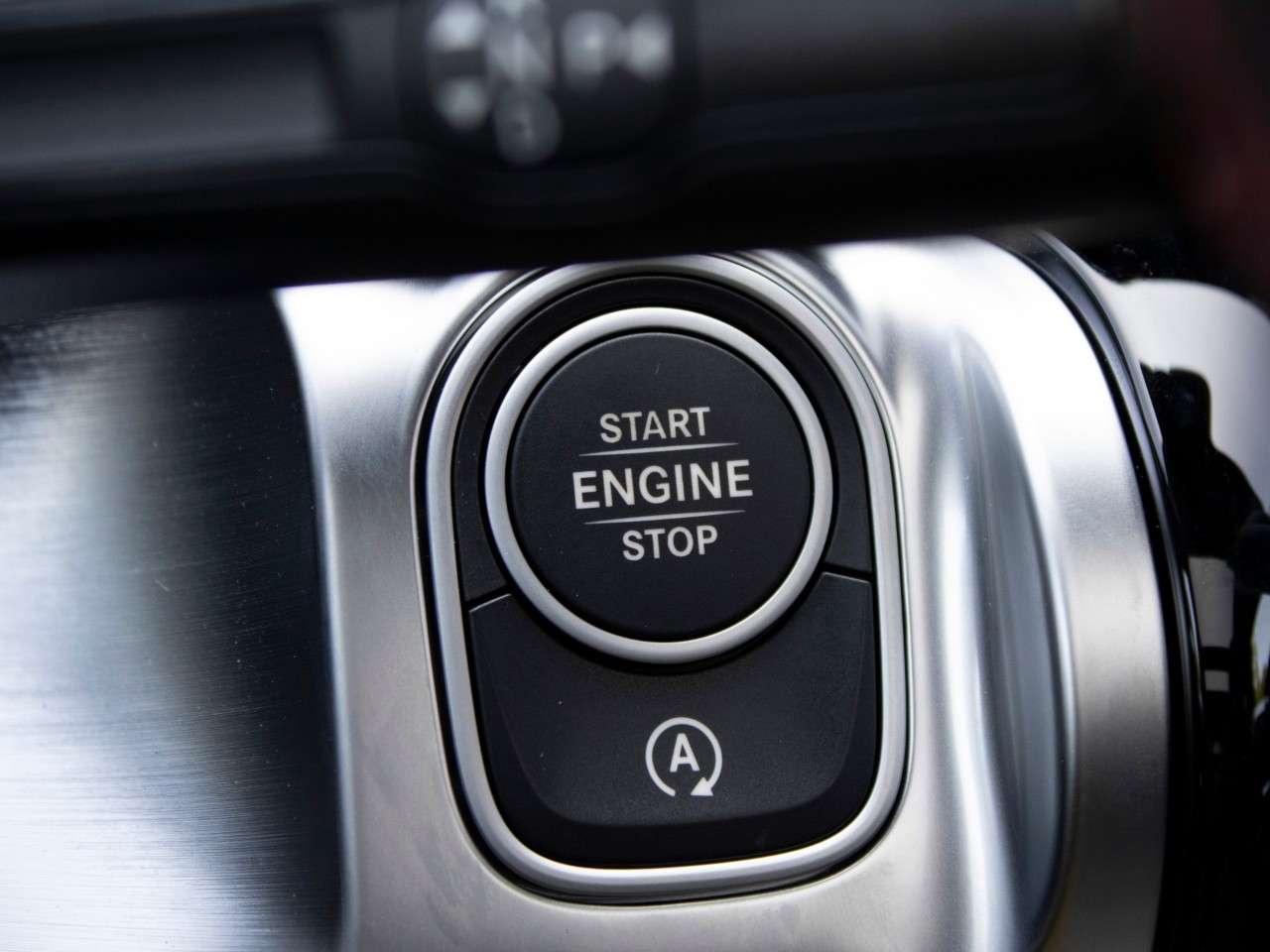2025 Mercedes-Benz GLB GLB 250 4MATIC SUV Photo