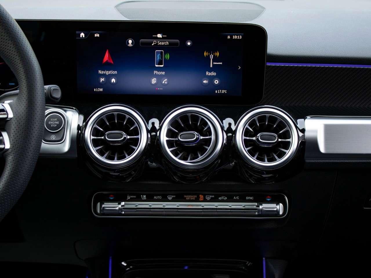 2025 Mercedes-Benz GLB GLB 250 4MATIC SUV Photo