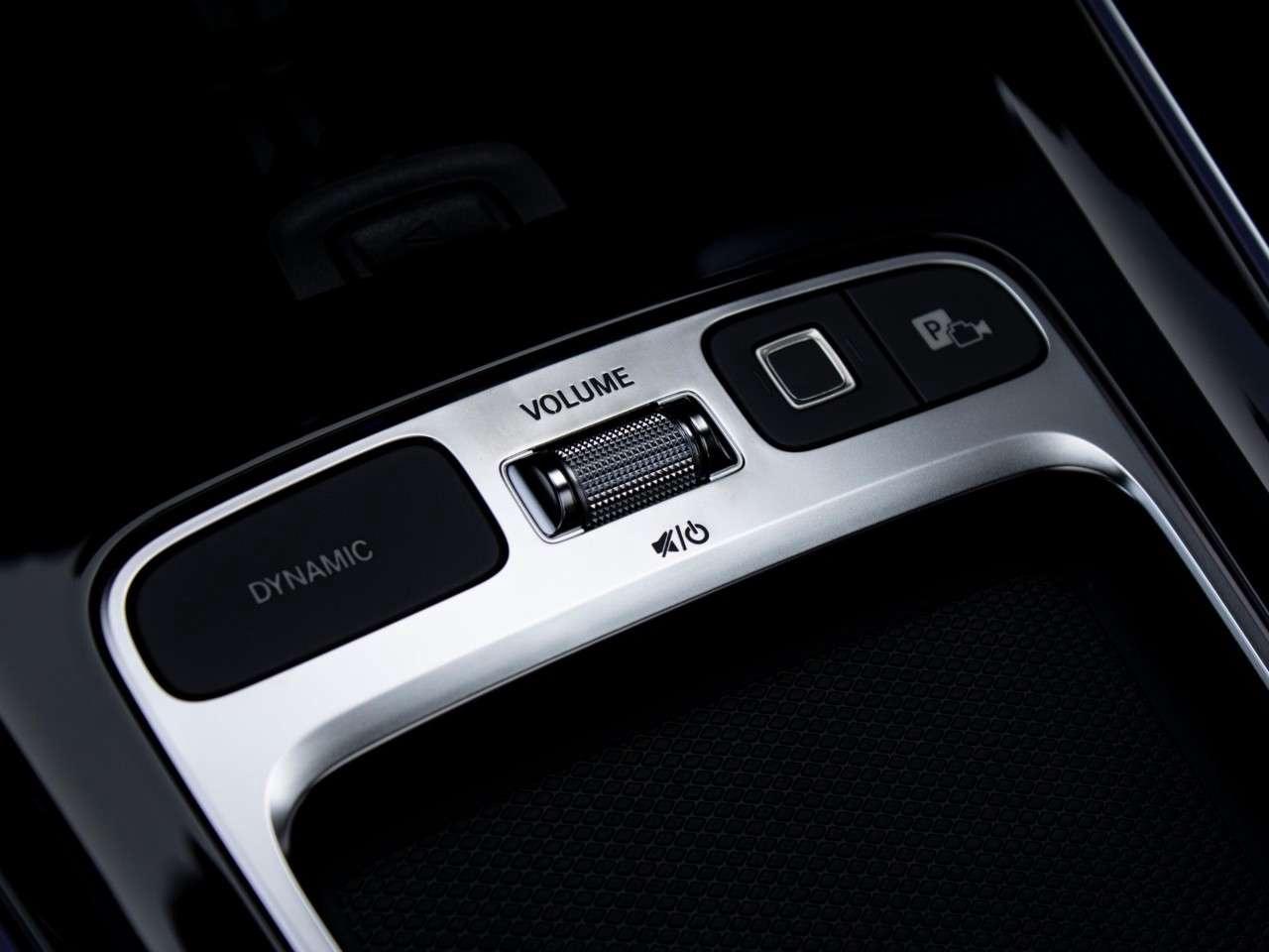 2025 Mercedes-Benz GLB GLB 250 4MATIC SUV Photo