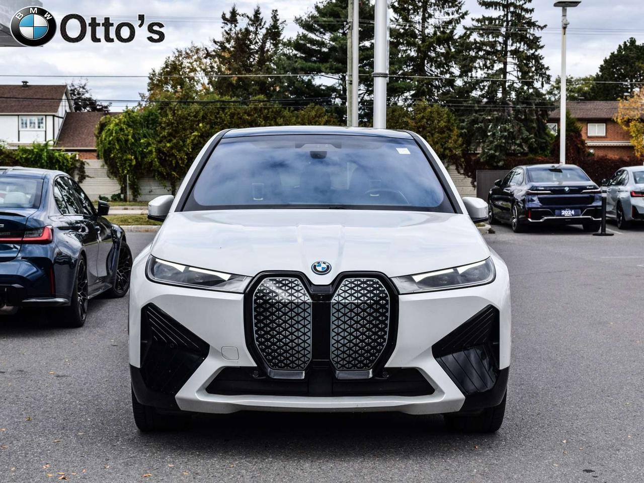 2023 BMW iX xDrive40 Premium Enhanced Sport Package Photo