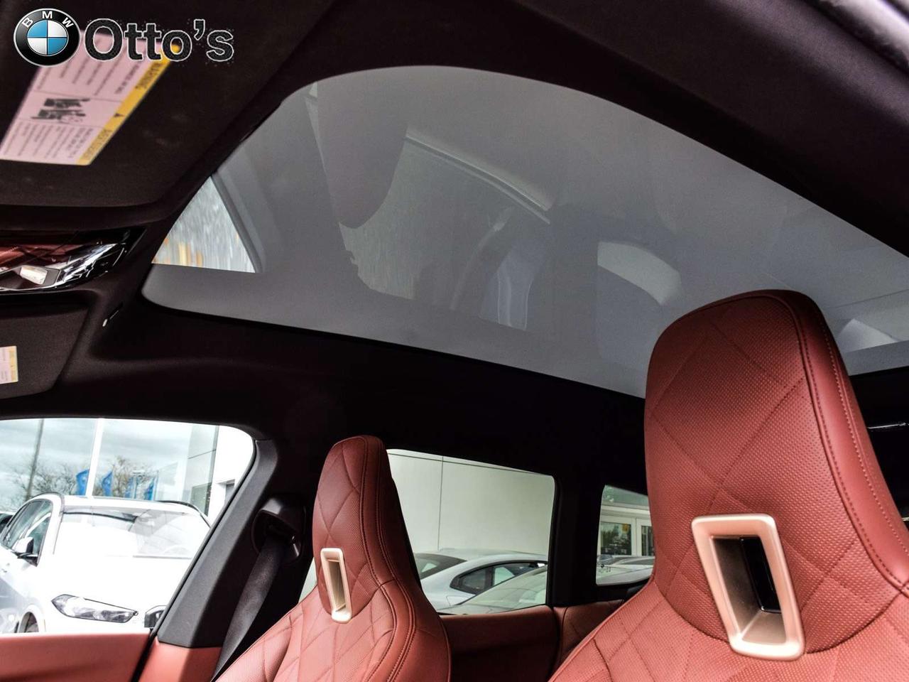 2023 BMW iX xDrive40 Premium Enhanced Sport Package Photo