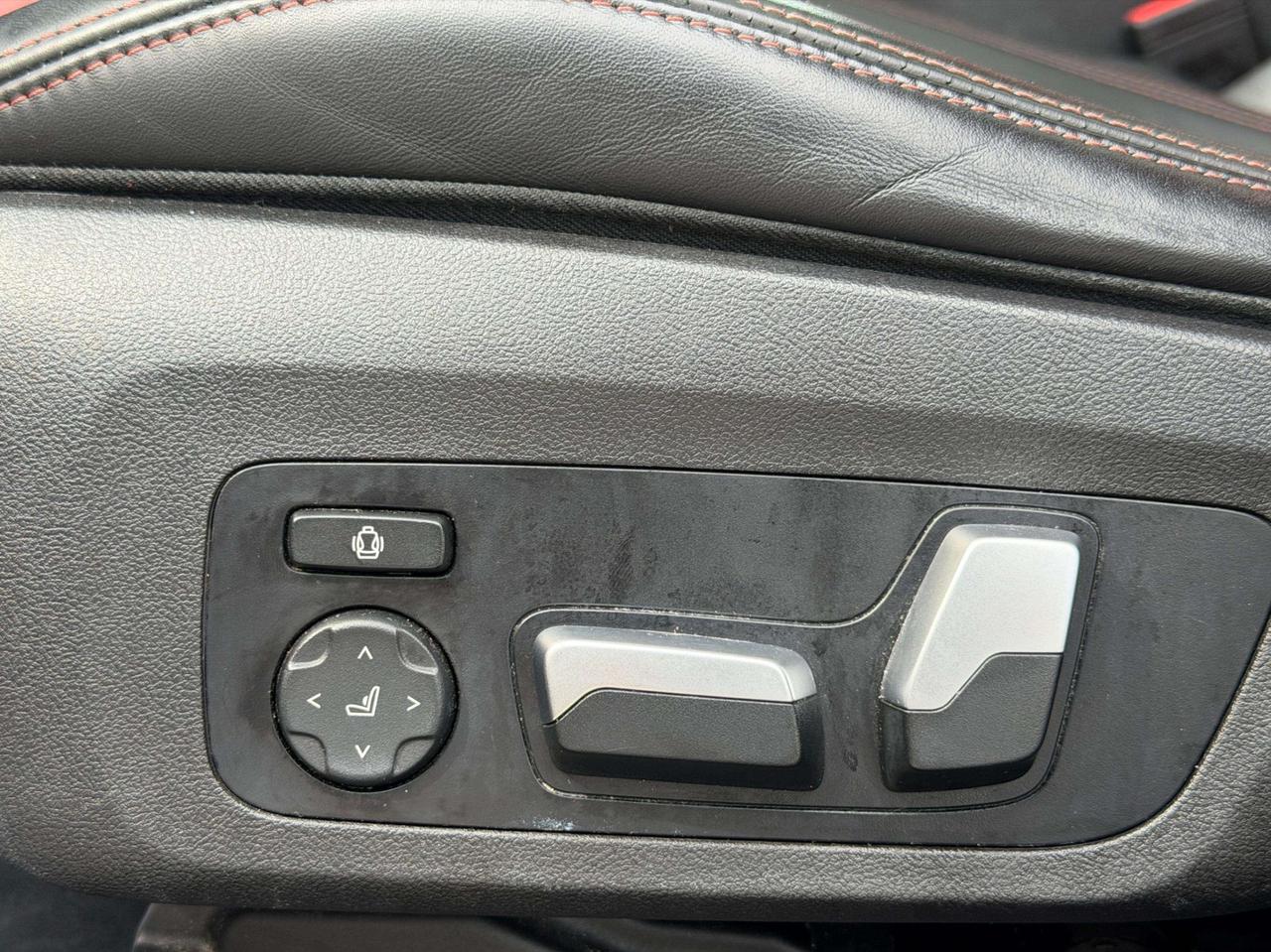 2021 BMW X4 XDRIVE30I   NO ACCIDENT   RED INTERIOR   HEAD-UP DISPLAY   HARMAN KARDON Photo