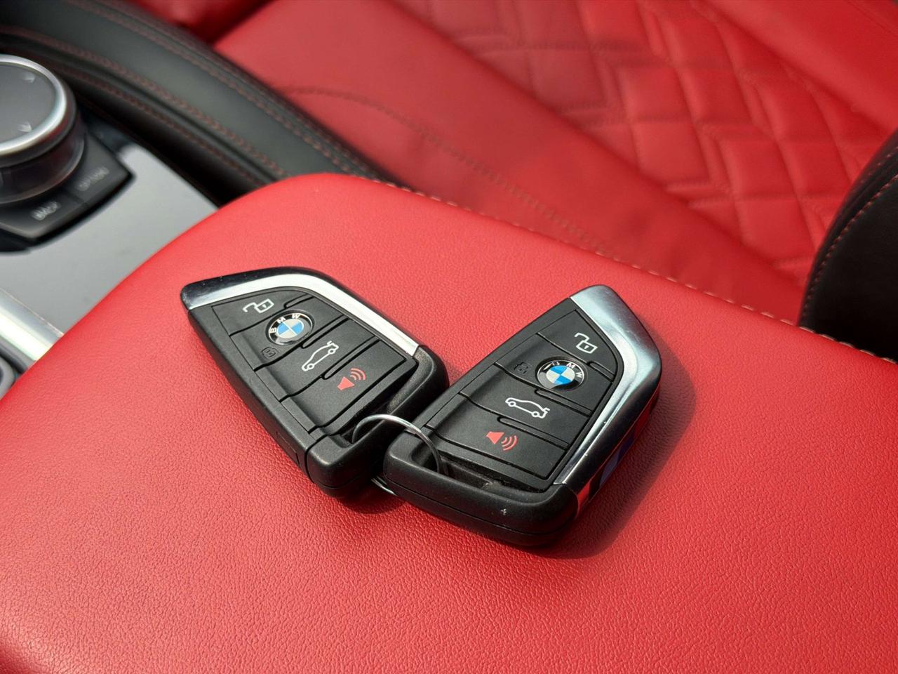 2021 BMW X4 XDRIVE30I   NO ACCIDENT   RED INTERIOR   HEAD-UP DISPLAY   HARMAN KARDON Photo
