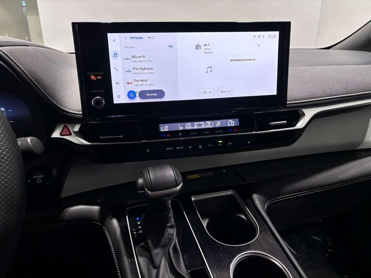 2025 Toyota Sienna XSE 7-Passenger AWD Photo