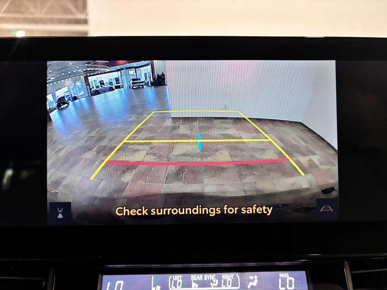 2025 Toyota Sienna XSE 7-Passenger AWD Photo