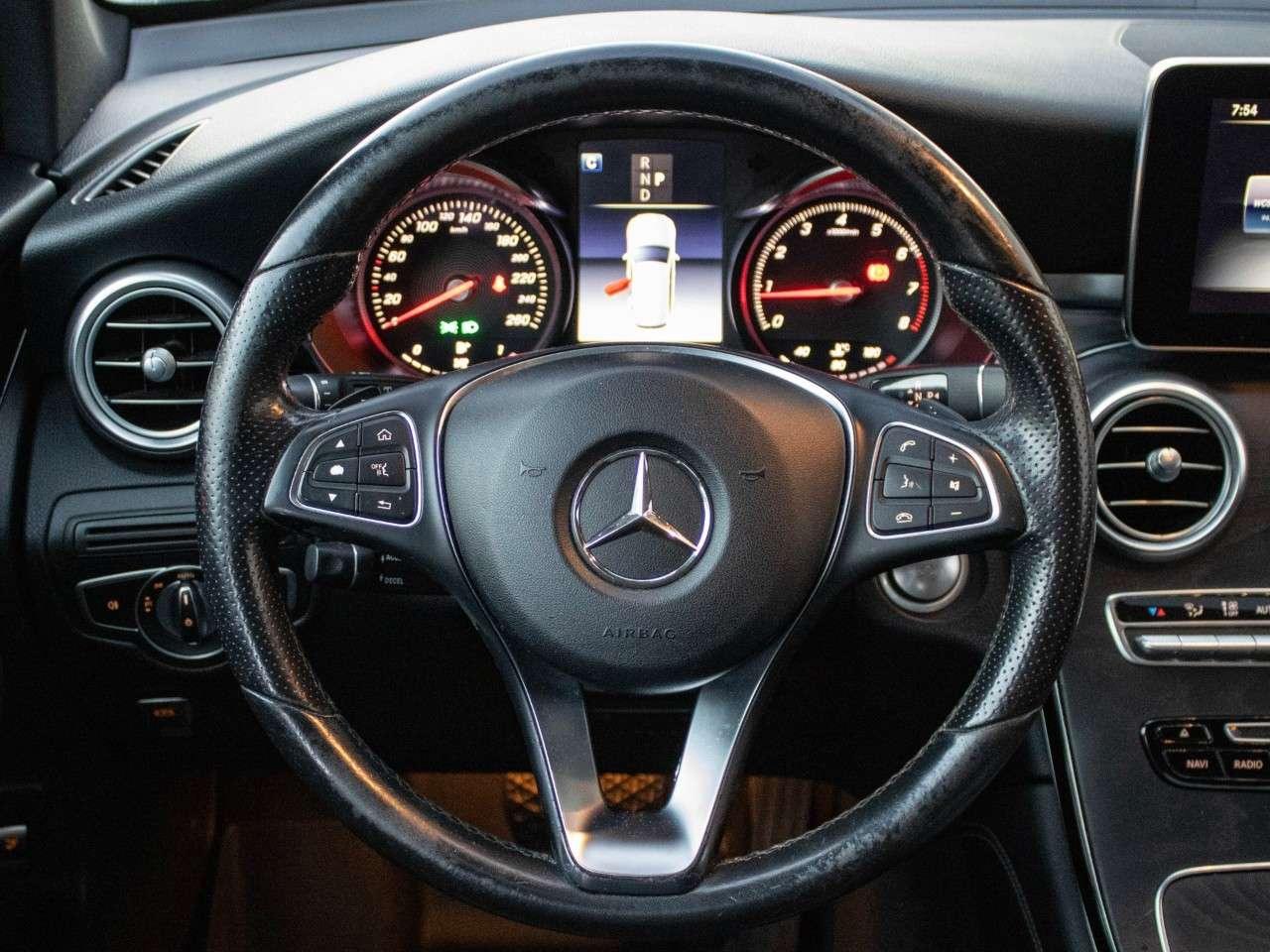2018 Mercedes-Benz GLC GLC 300 4MATIC SUV Photo