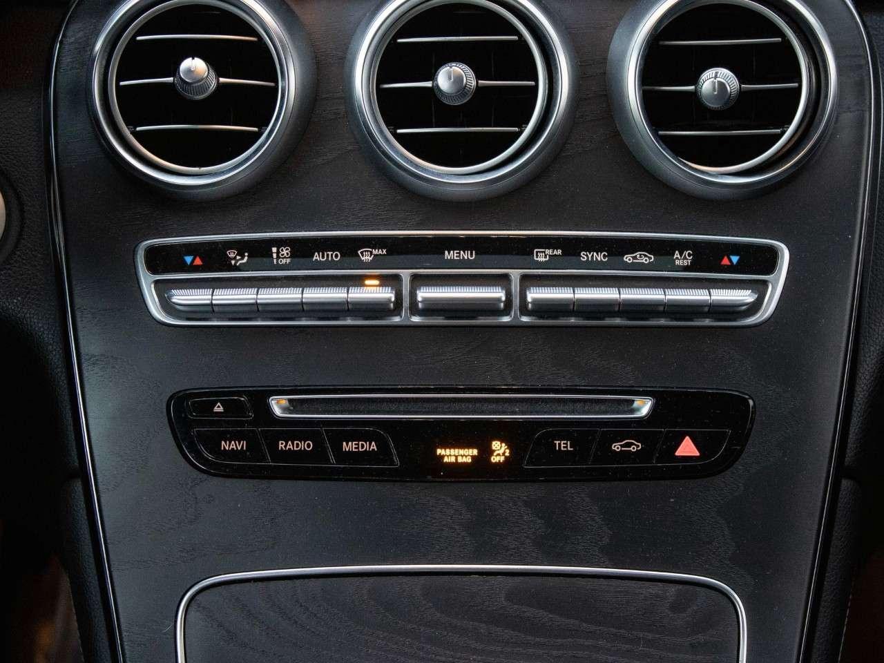 2018 Mercedes-Benz GLC GLC 300 4MATIC SUV Photo