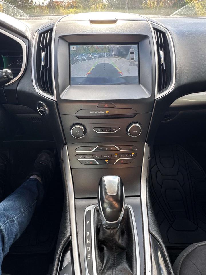 2016 Ford Edge SEL Photo