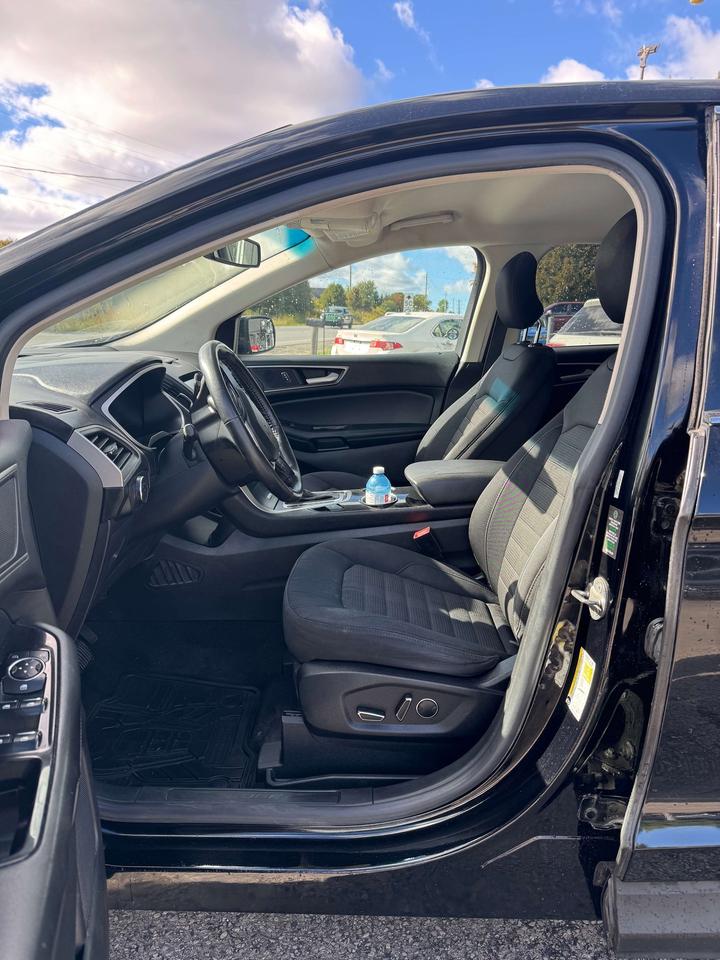 2016 Ford Edge SEL Photo