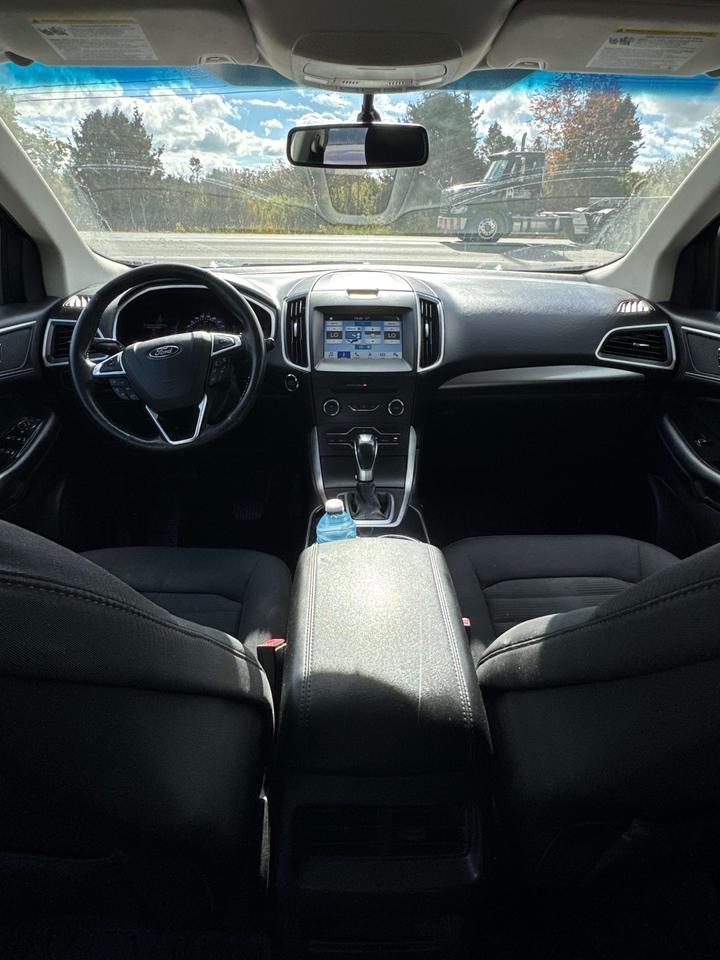 2016 Ford Edge SEL Photo