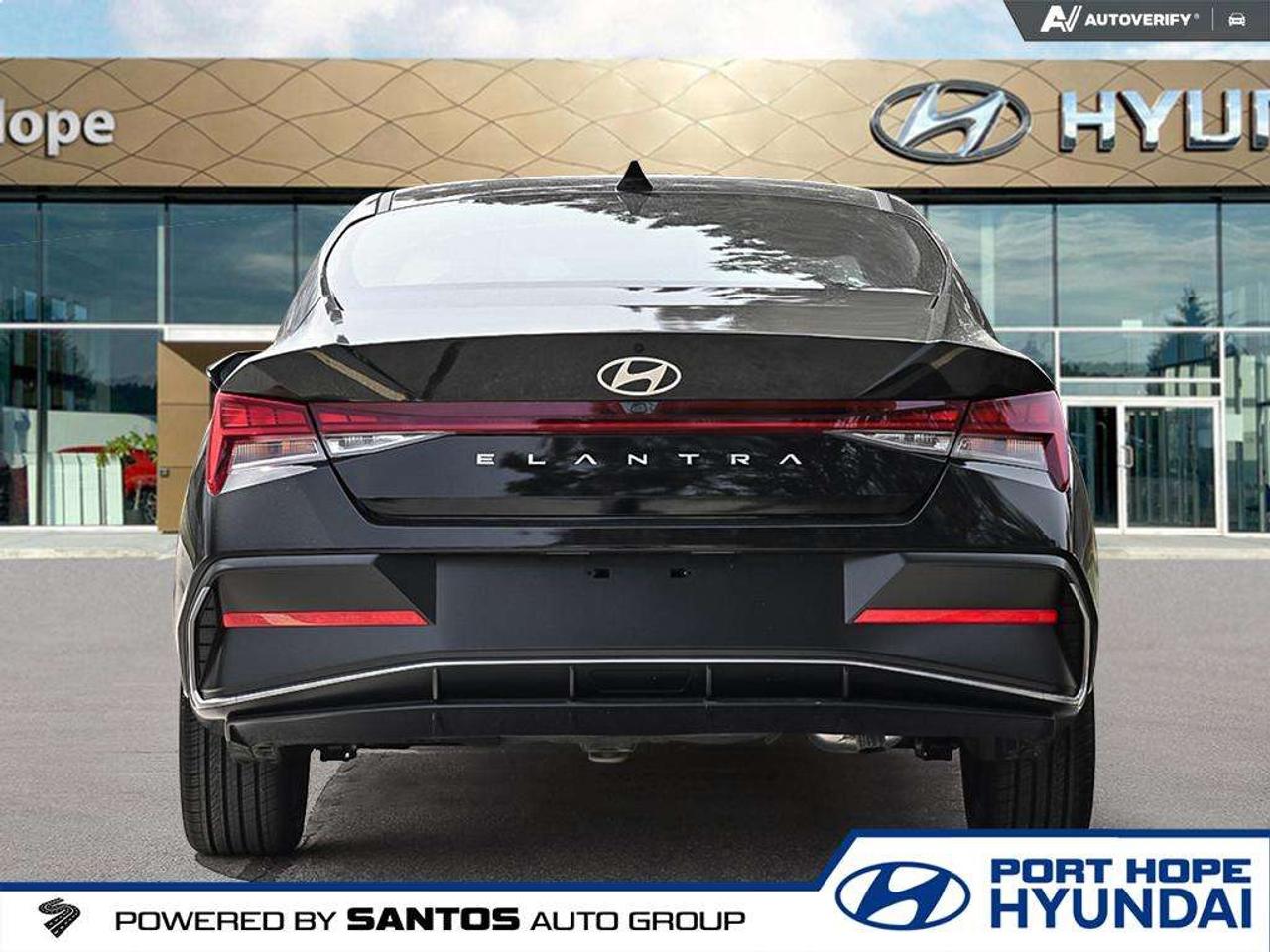 2026 Hyundai Elantra Luxury IVT Photo
