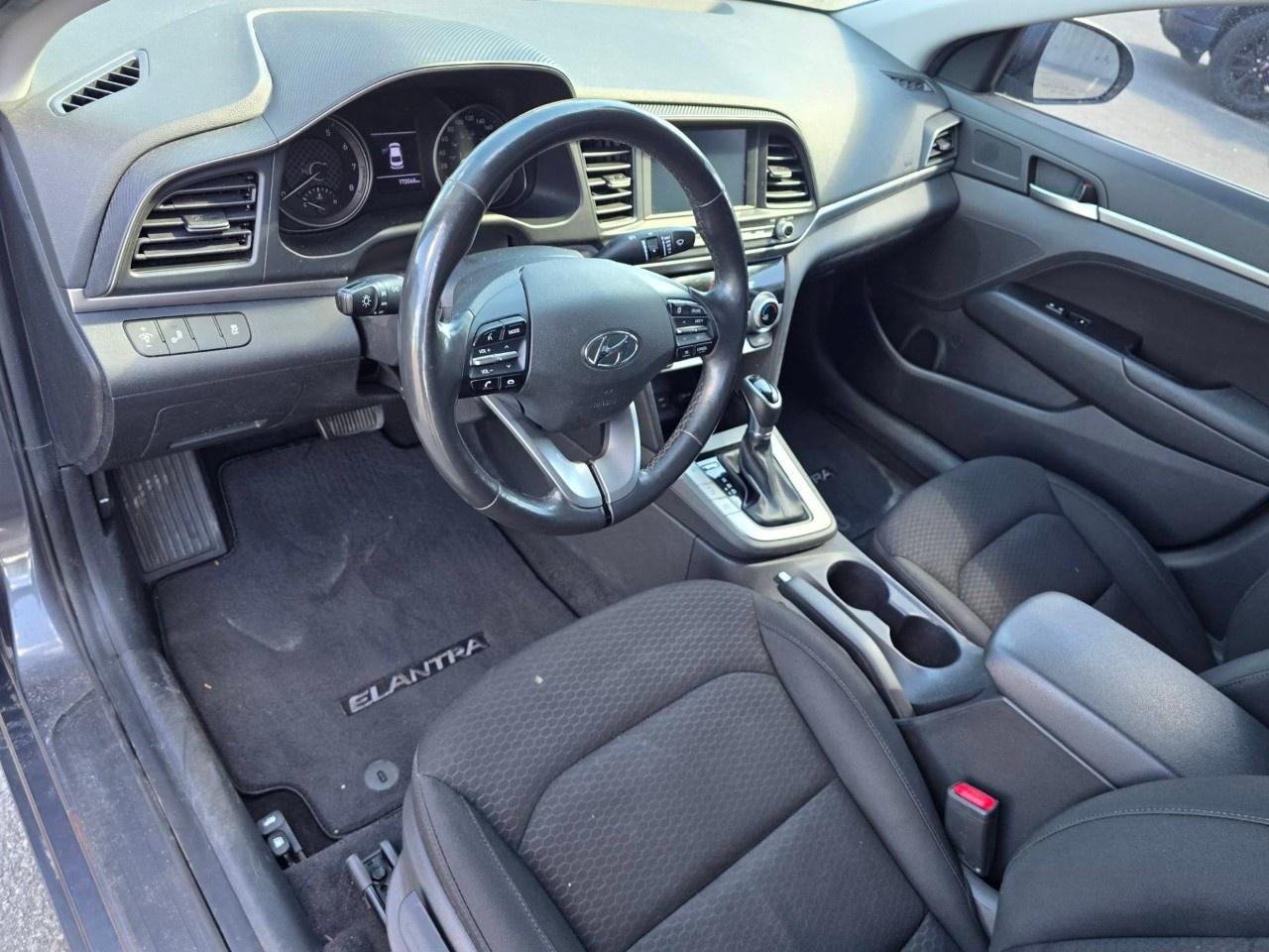 2020 Hyundai Elantra Preferred IVT Photo