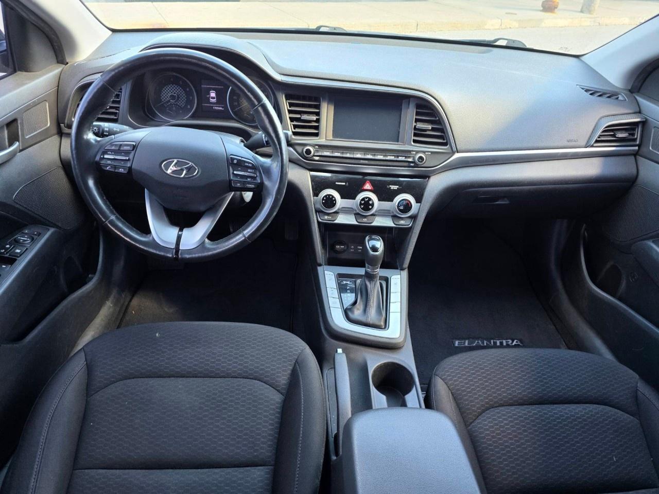 2020 Hyundai Elantra Preferred IVT Photo