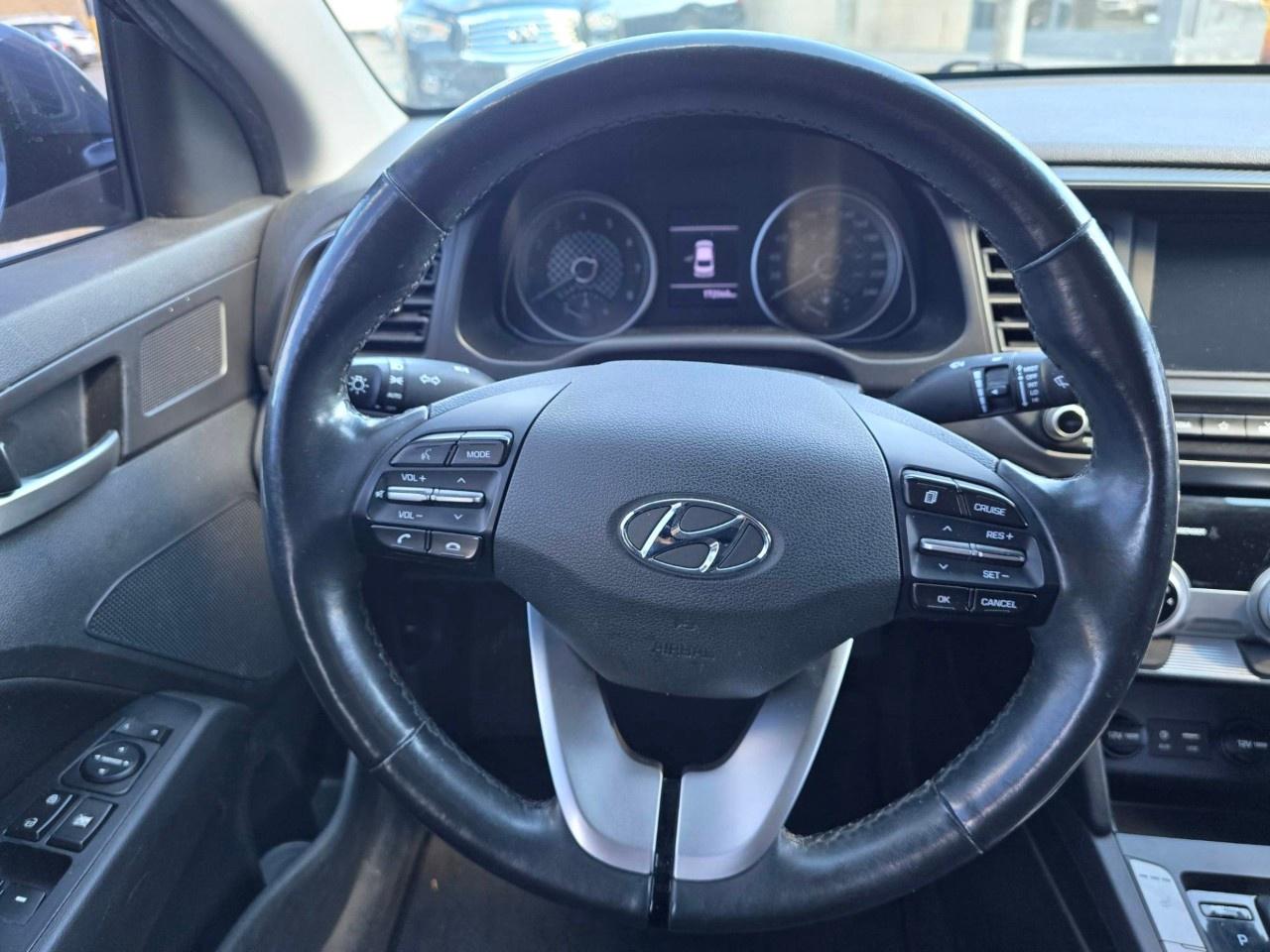 2020 Hyundai Elantra Preferred IVT Photo
