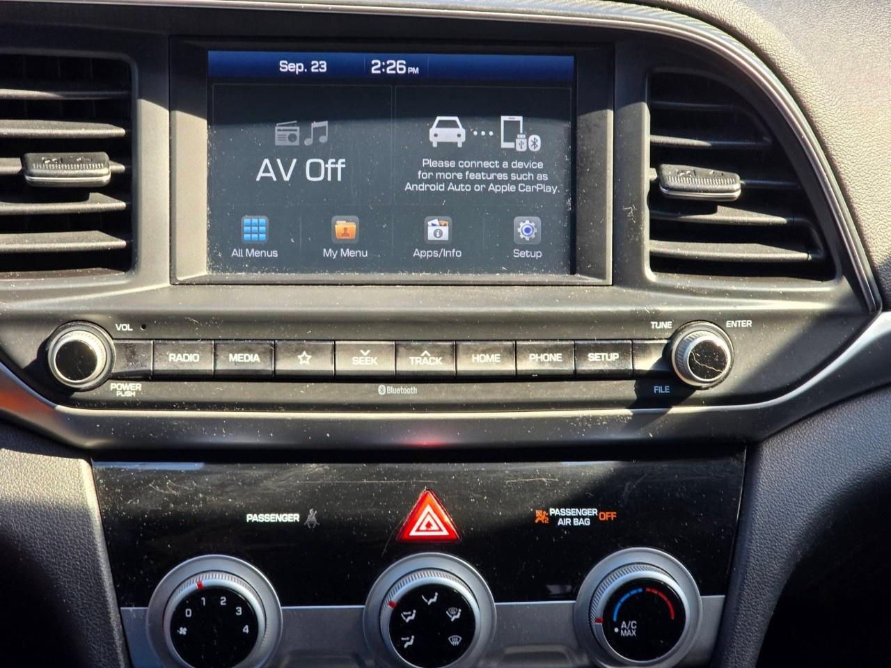 2020 Hyundai Elantra Preferred IVT Photo