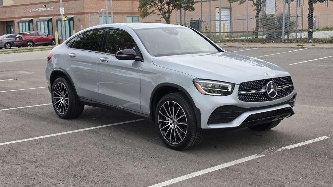2023 Mercedes-Benz GLC 300 4MATIC AWD SUNROOF HEATED STEERING WHEEL Photo