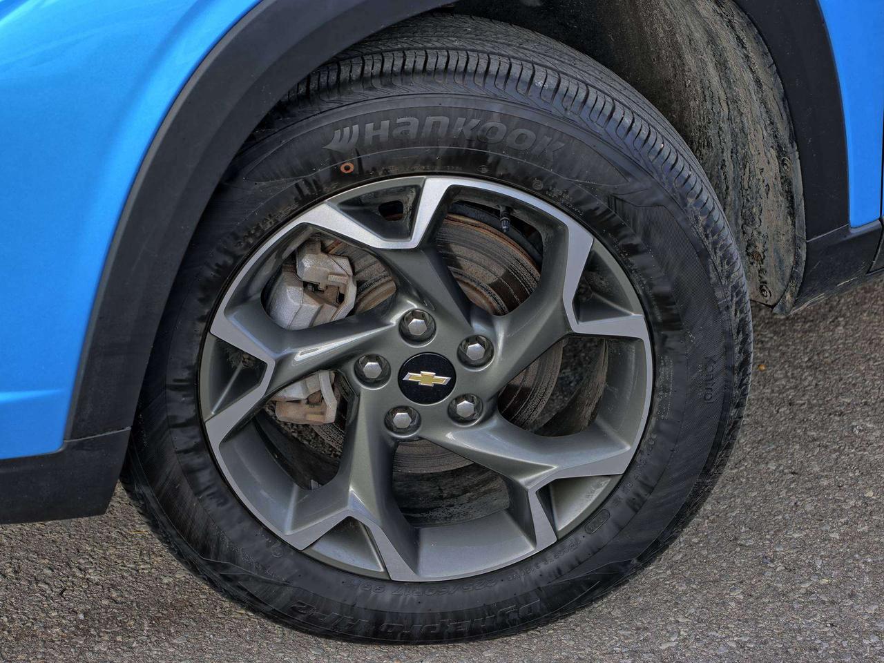 2025 Chevrolet Trax LT Photo5