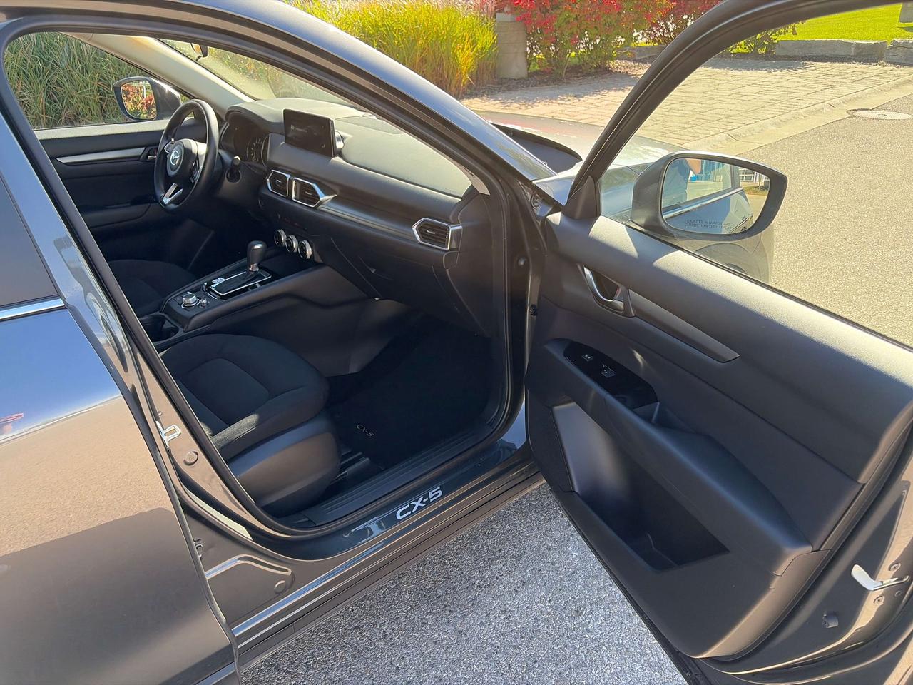 2025 Mazda CX-5 GX Photo