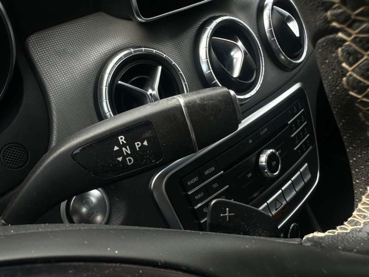 2017 Mercedes-Benz C-Class CLA250 AWD   Leather   Alloys   Low Kms. Photo