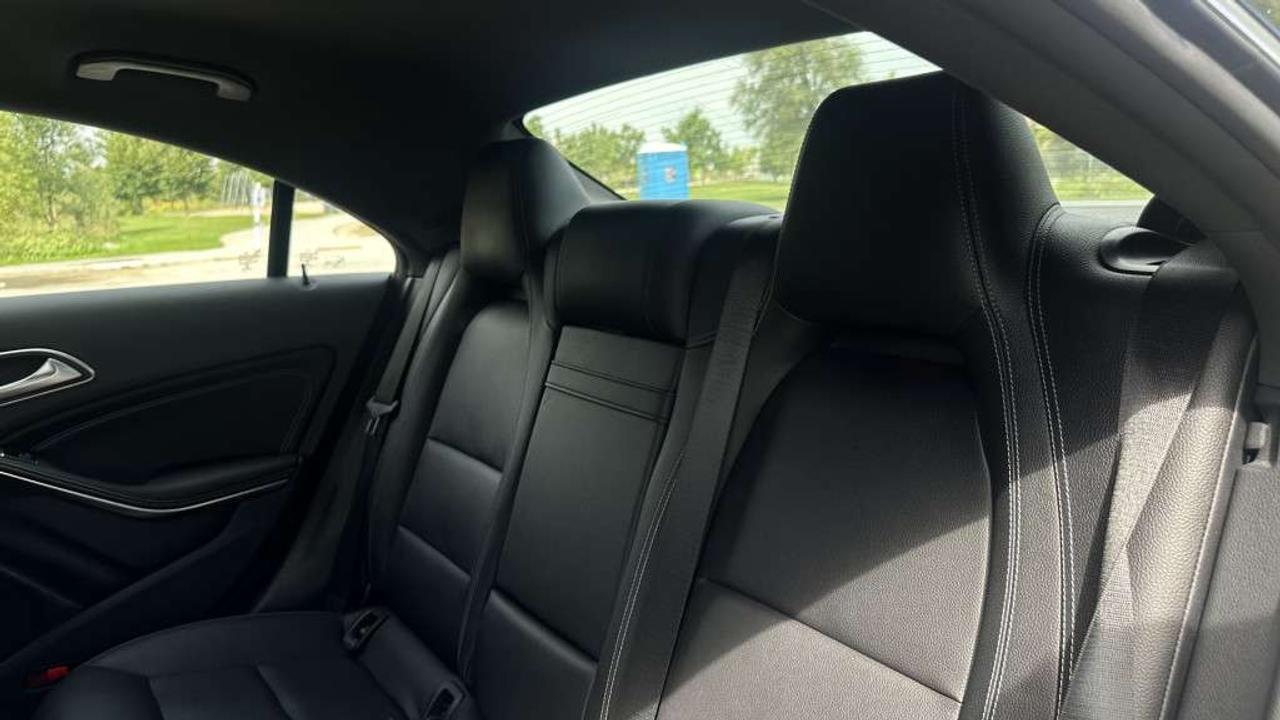 2017 Mercedes-Benz C-Class CLA250 AWD   Leather   Alloys   Low Kms. Photo