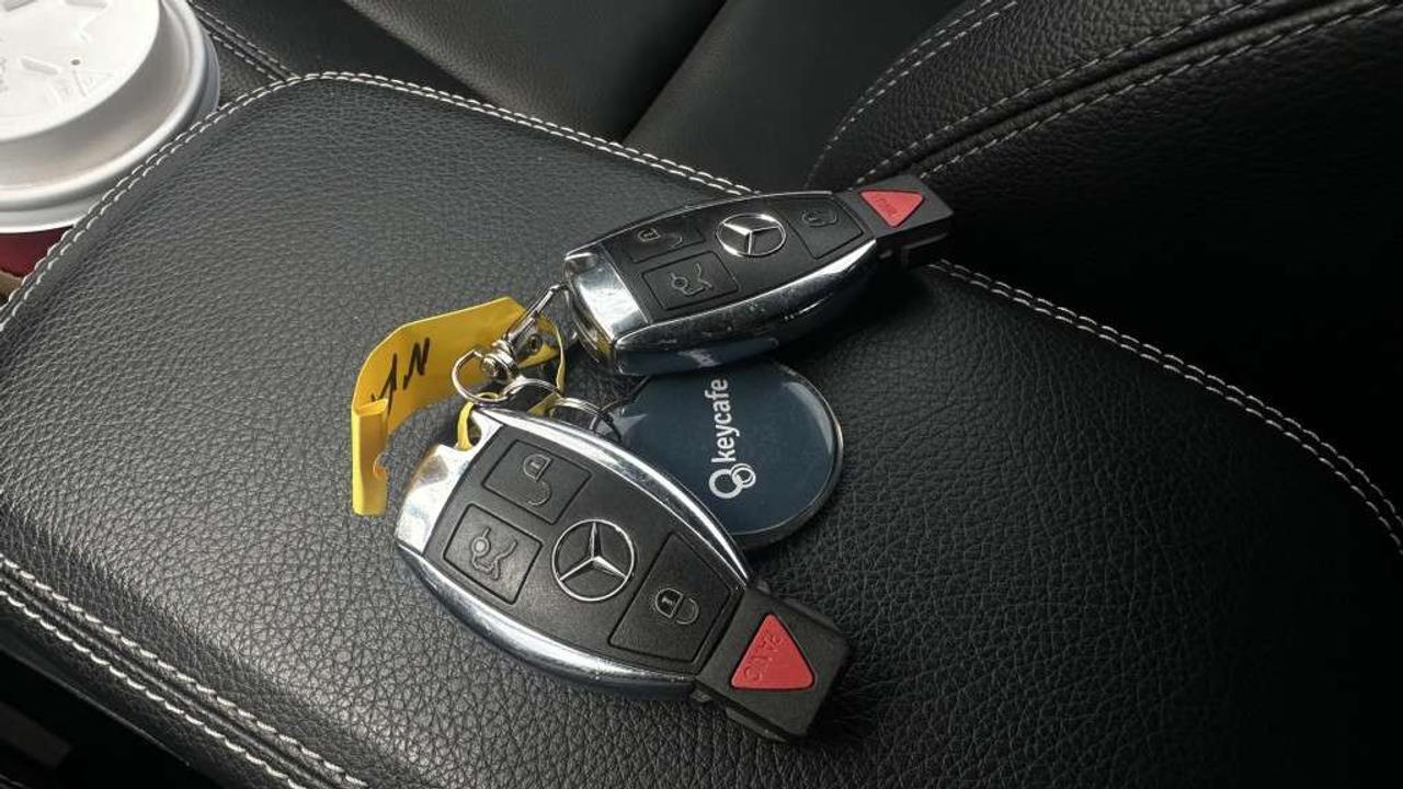 2017 Mercedes-Benz C-Class CLA250 AWD   Leather   Alloys   Low Kms. Photo