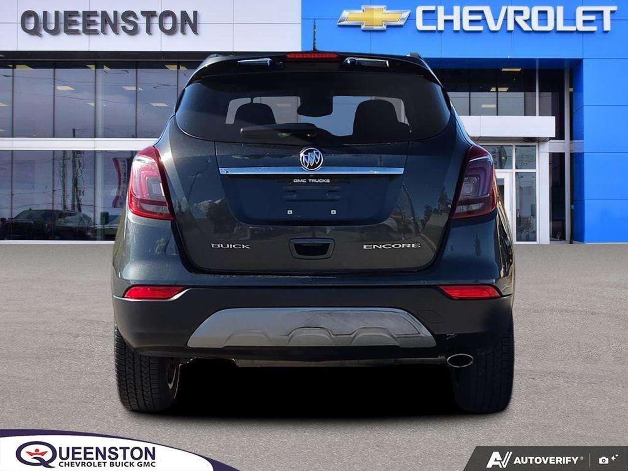 2017 Buick Encore Sport Touring   NO CLAIMS   REMOTE START   LOW KM Photo4