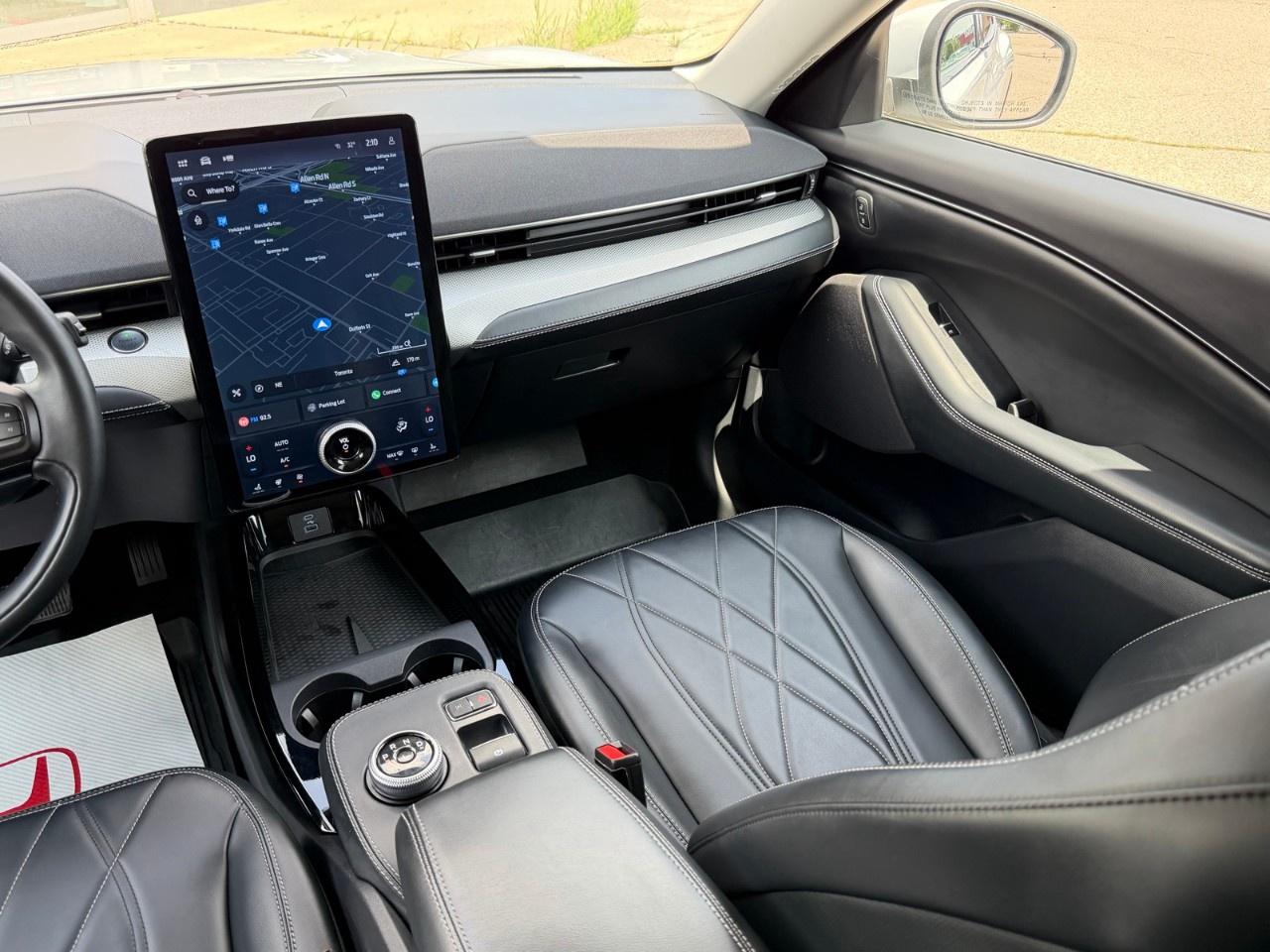 2022 Ford Mustang Mach-E Select AWD Photo