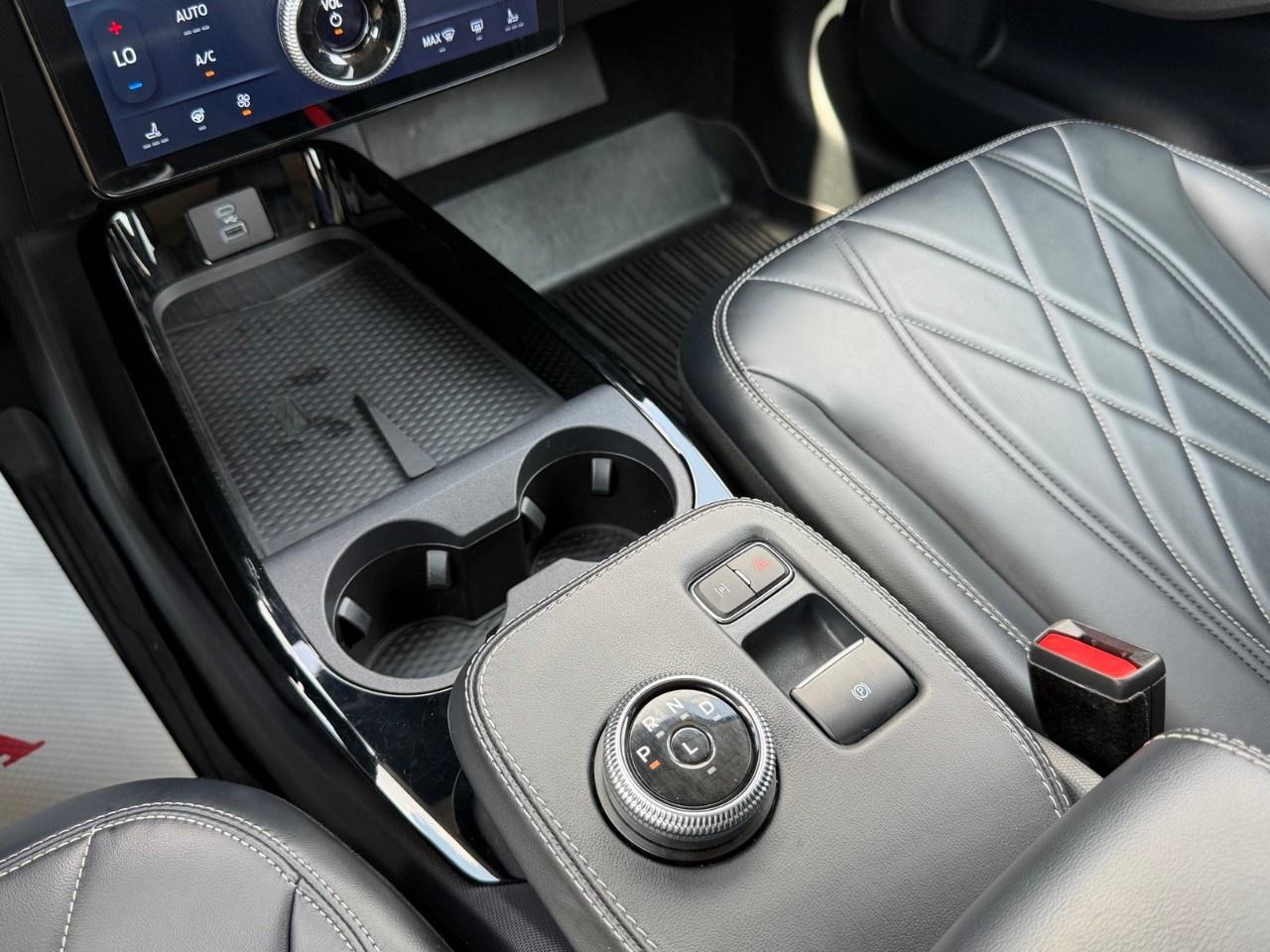 2022 Ford Mustang Mach-E Select AWD Photo