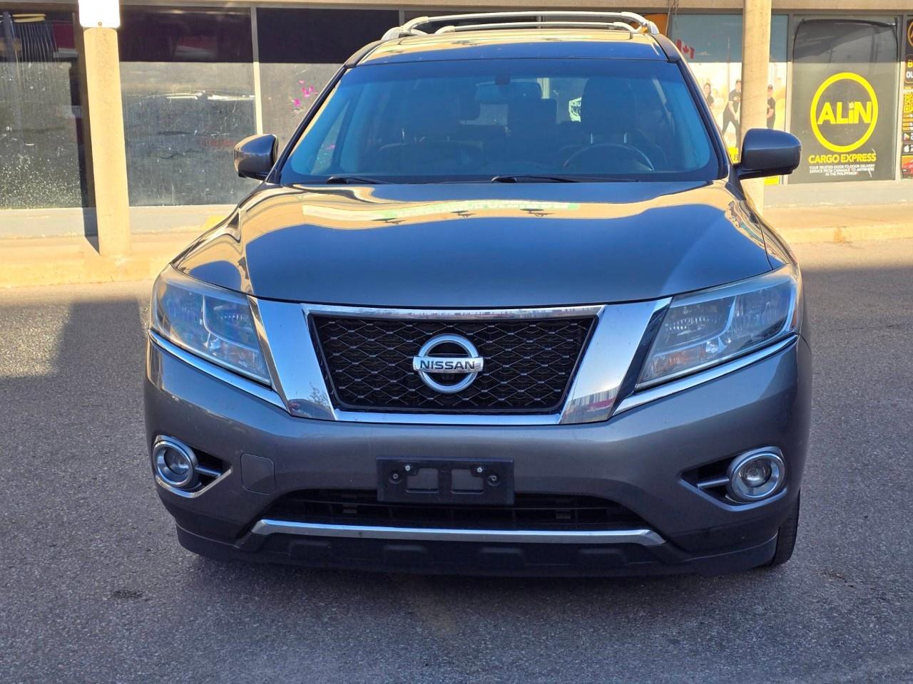 2016 Nissan Pathfinder 4WD 4DR PLATINUM Photo