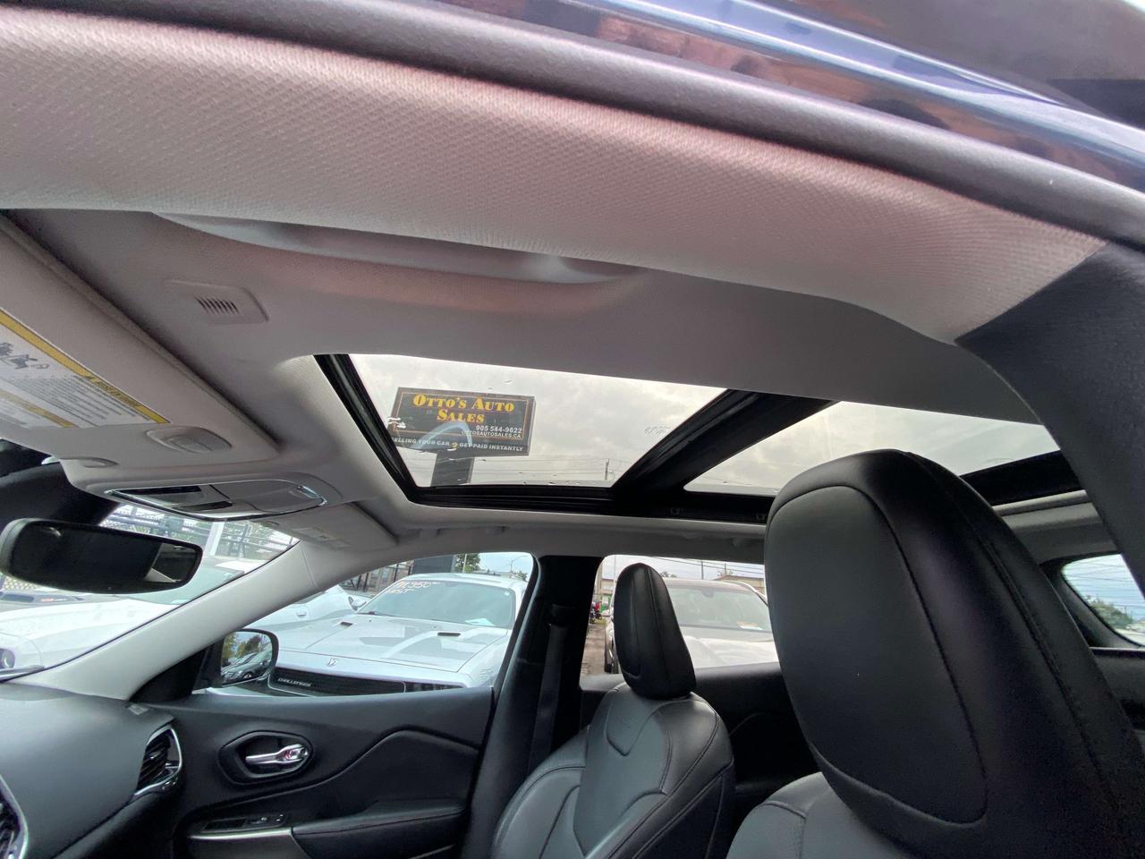 2019 Jeep Cherokee Limited Photo