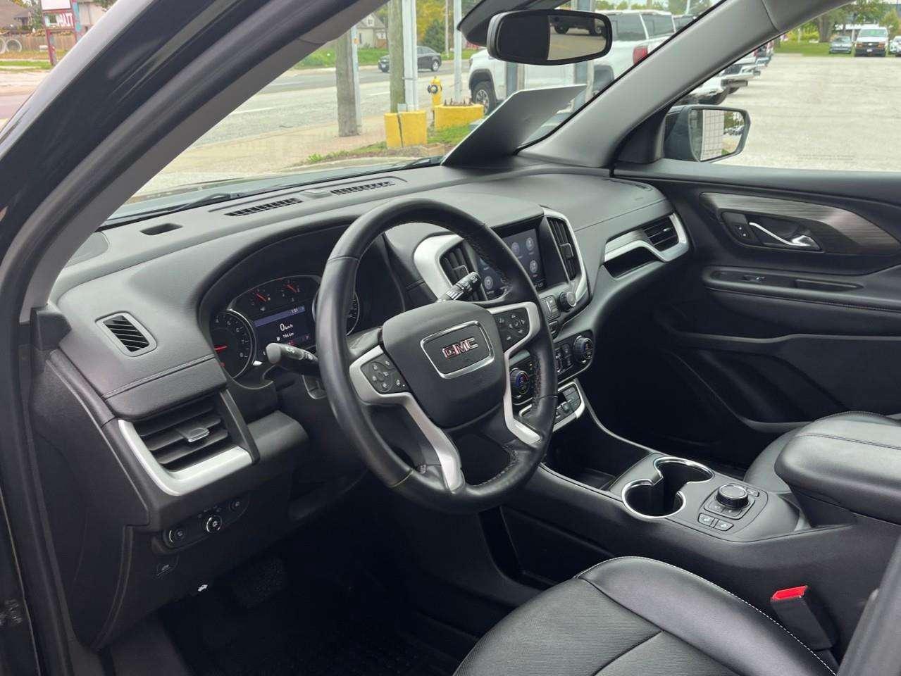 2023 GMC Terrain SLT LOCAL TRADE CPO RATES APPLY!! Photo