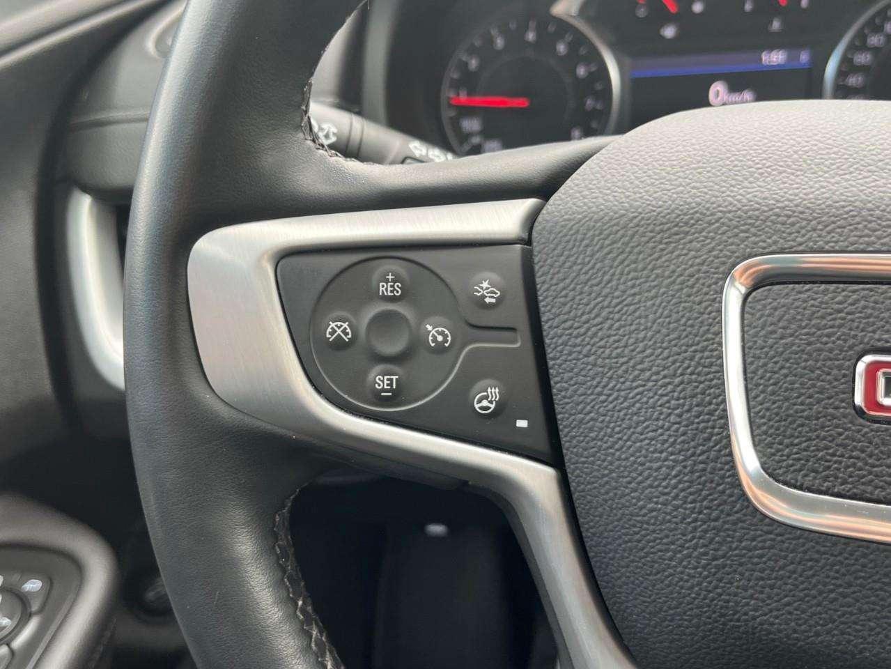2023 GMC Terrain SLT LOCAL TRADE CPO RATES APPLY!! Photo