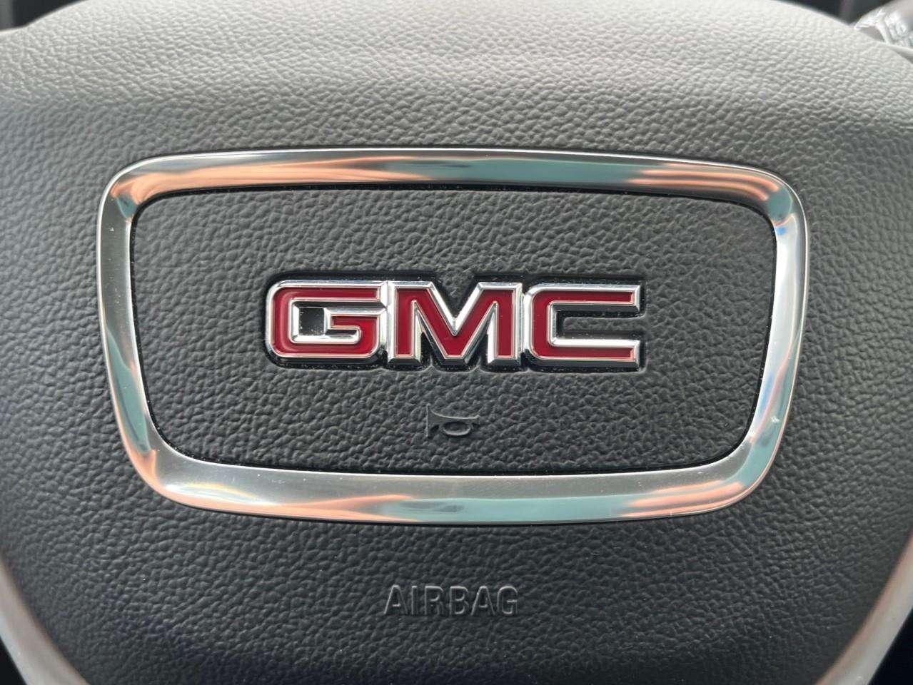 2023 GMC Terrain SLT LOCAL TRADE CPO RATES APPLY!! Photo
