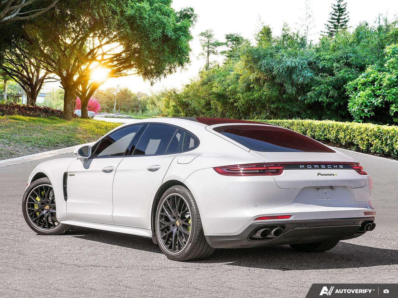 2018 Porsche Panamera AWD   E-Hybrid   2.9 V6 Photo