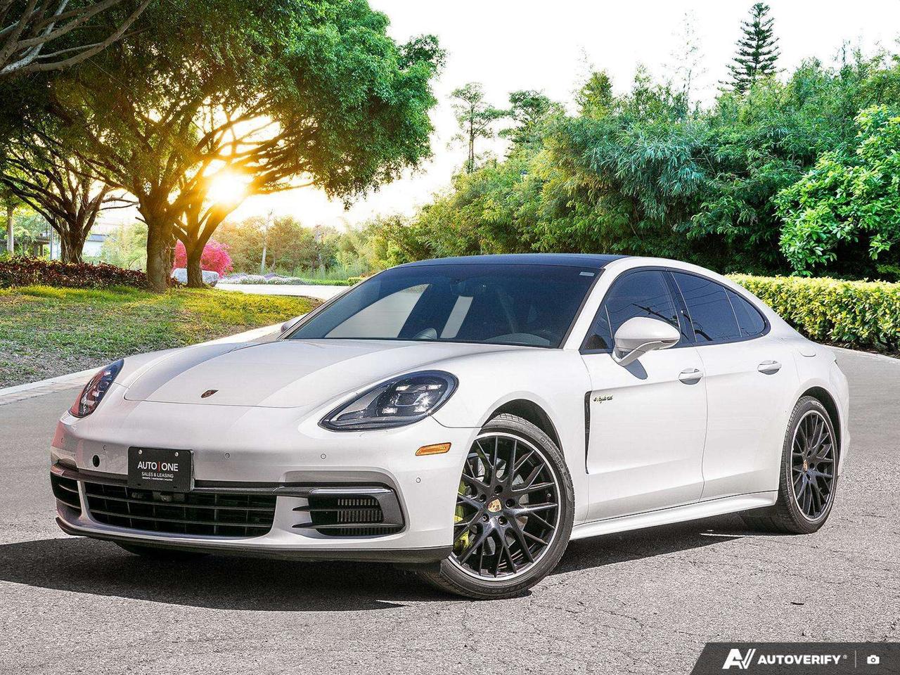 2018 Porsche Panamera AWD   E-Hybrid   2.9 V6 Photo