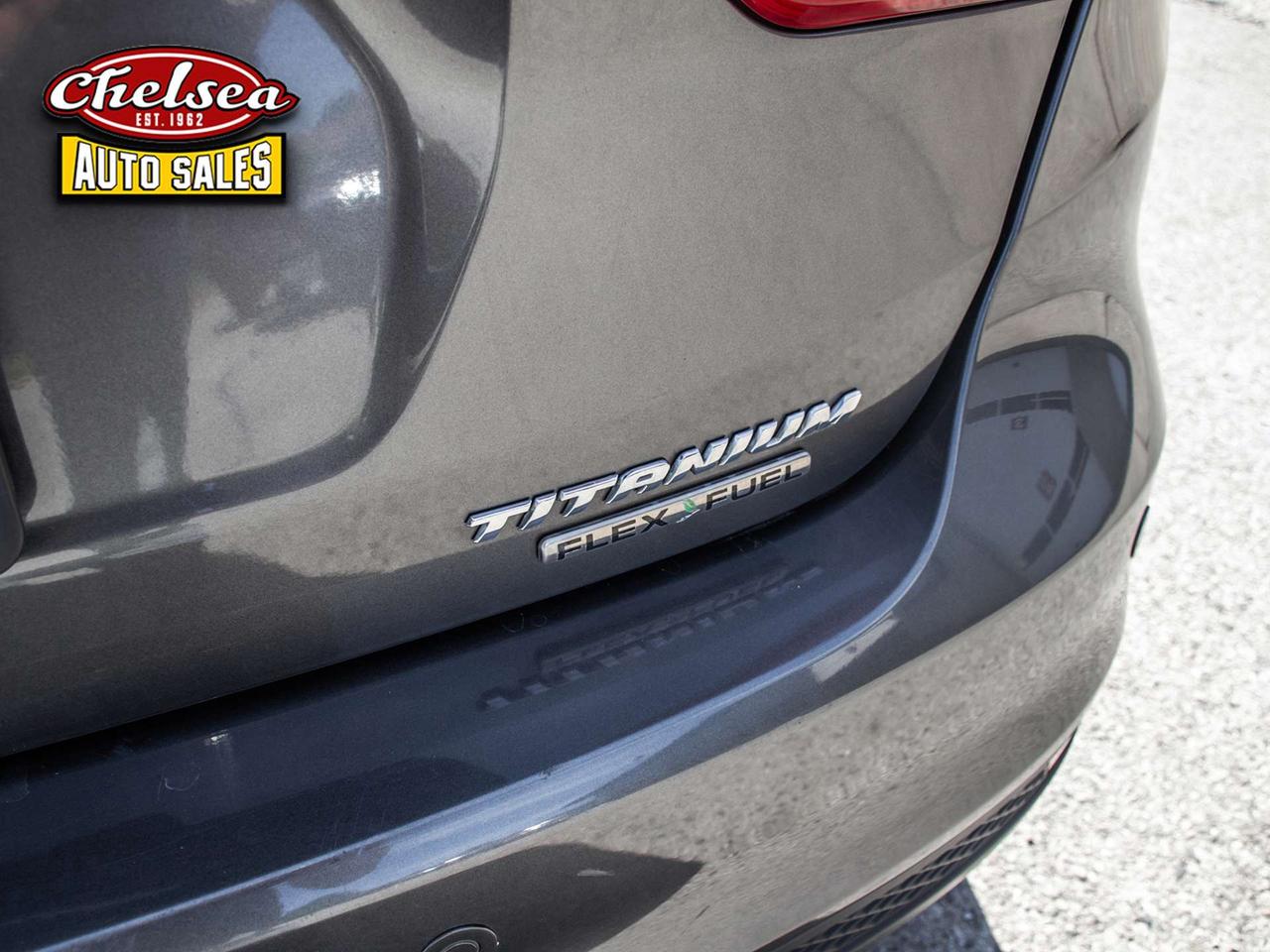 2015 Ford Focus Titanium Sedan Photo