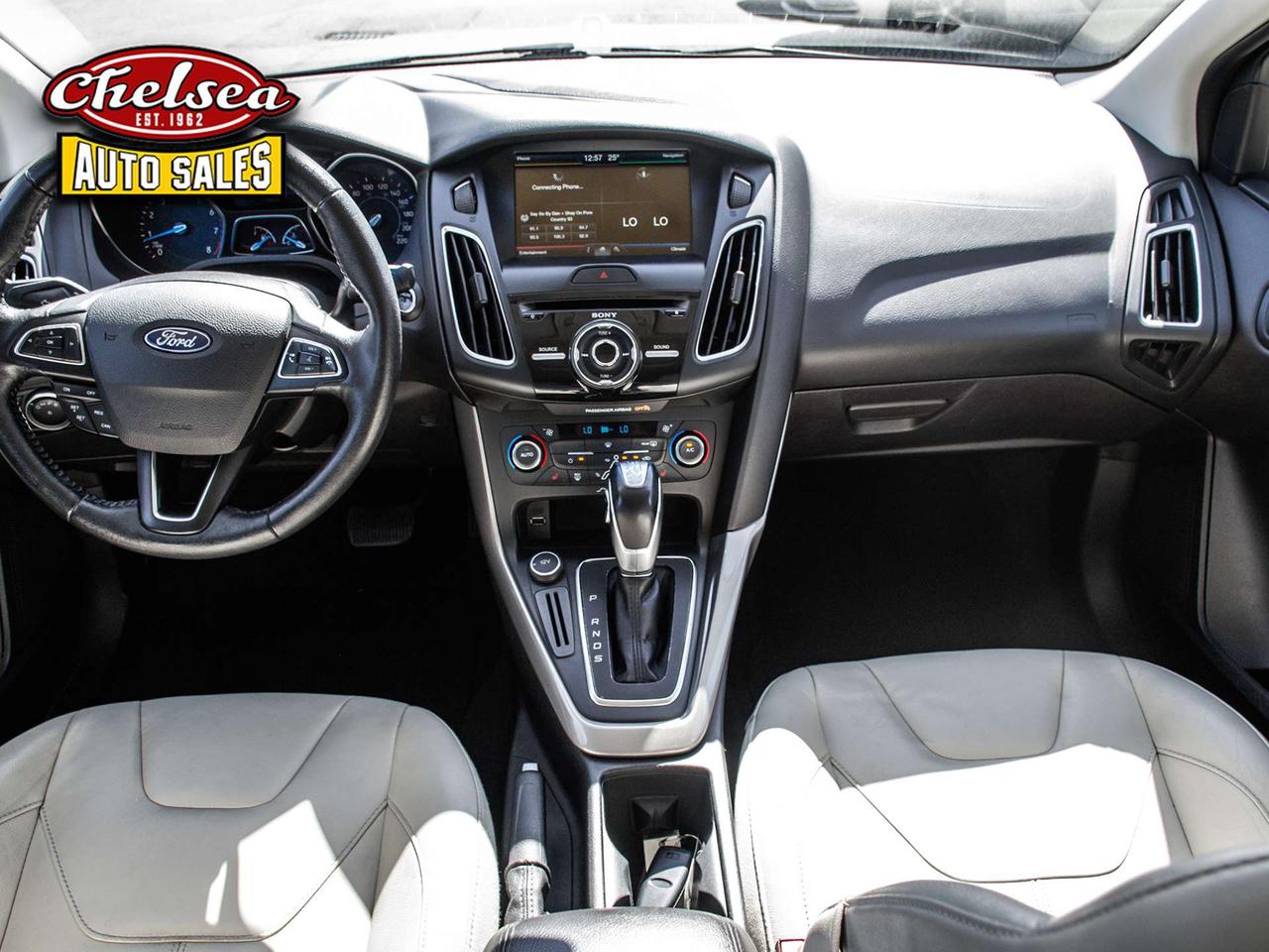 2015 Ford Focus Titanium Sedan Photo
