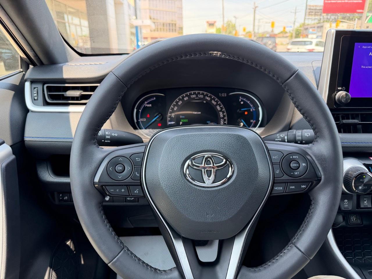 2025 Toyota RAV4 Hybrid SE AWD Photo