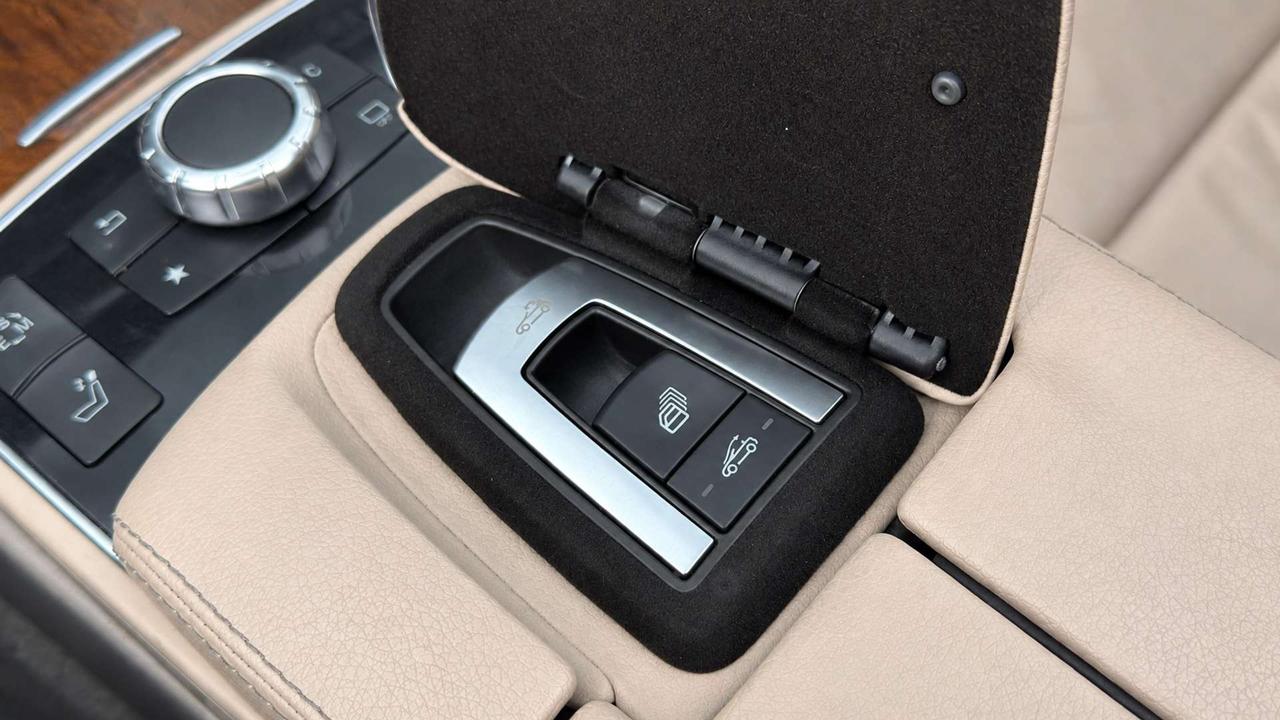 2016 Mercedes-Benz E-Class E 400   Certified   No Accident Photo