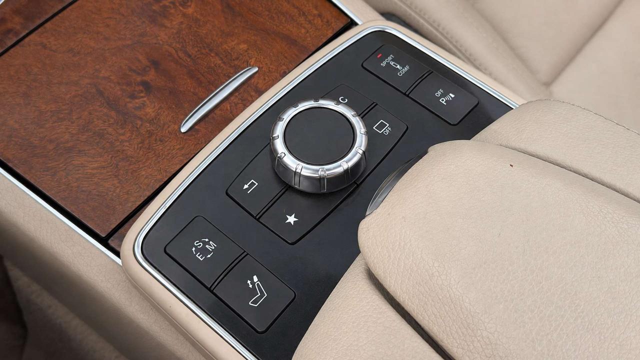 2016 Mercedes-Benz E-Class E 400   Certified   No Accident Photo